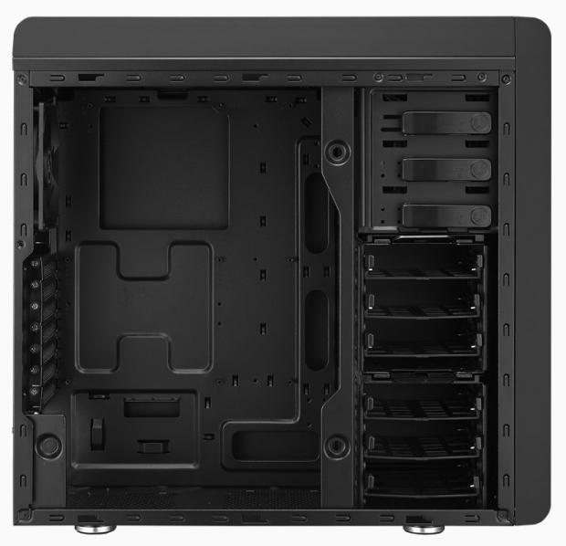 BitFenix Unveils Ronin PC Chassis 04